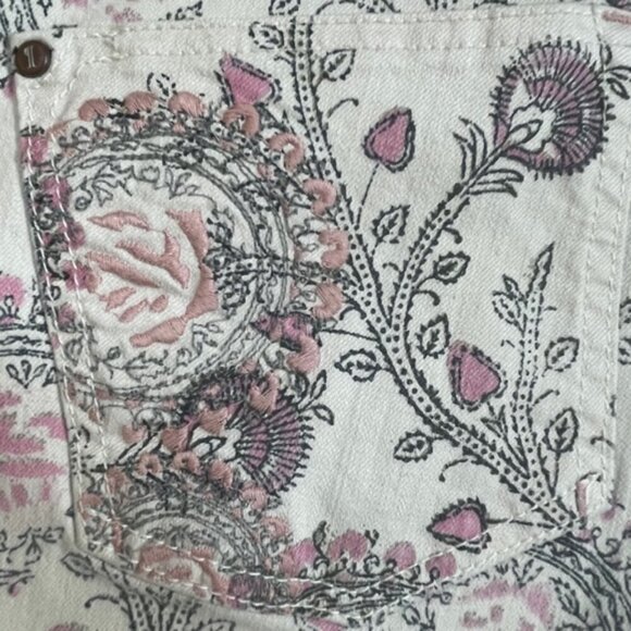 ANTHROPOLOGIE Pilcro & the Letterpress Pretty in Pink Floral Cropped Jeans - Picture 5 of 10